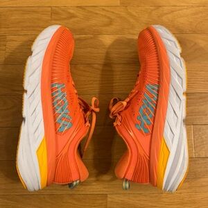 HOKA Bondi 7 Sneakers